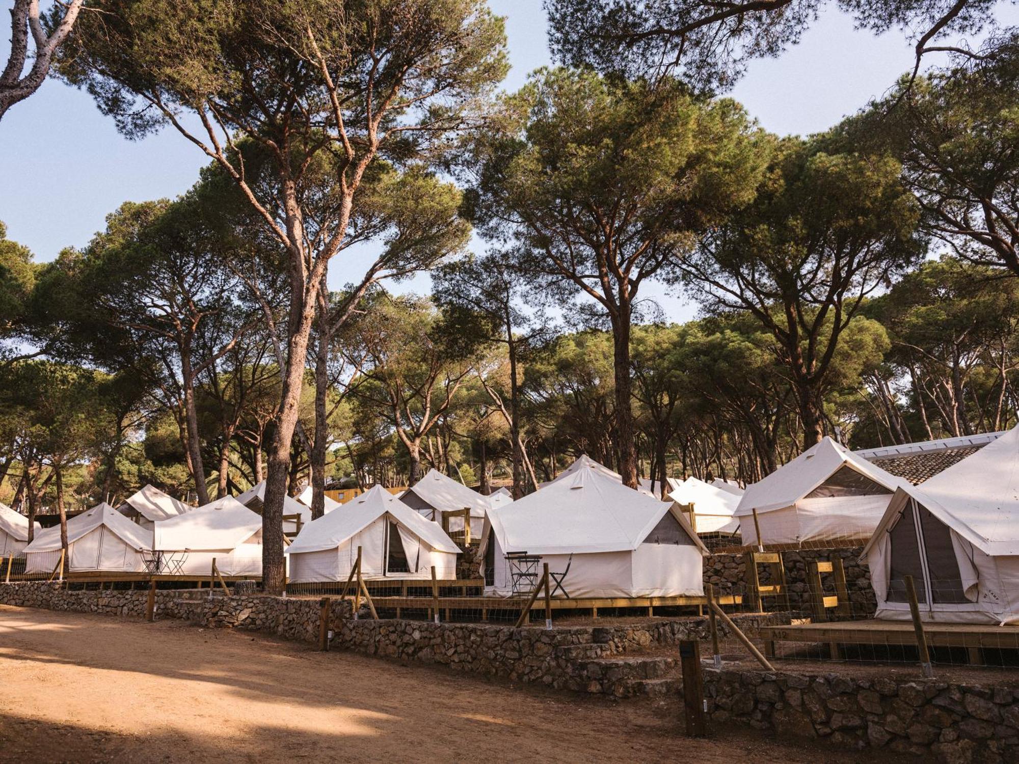 Hotel Wecamp Cala Montgo L' Escala Exterior foto